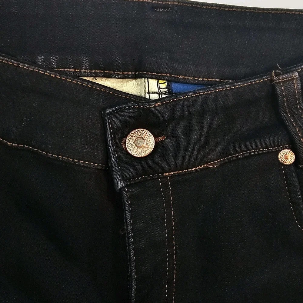 The Unbranded Brand product unbranded